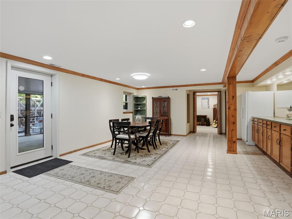 60 Wilderness Lane
