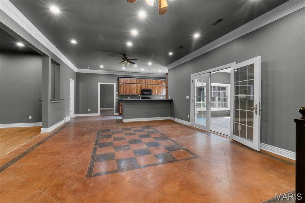 425 Windwood Lake Drive