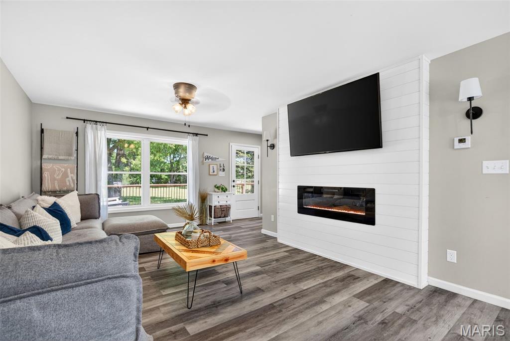 316 Highway Ww Unit: 1