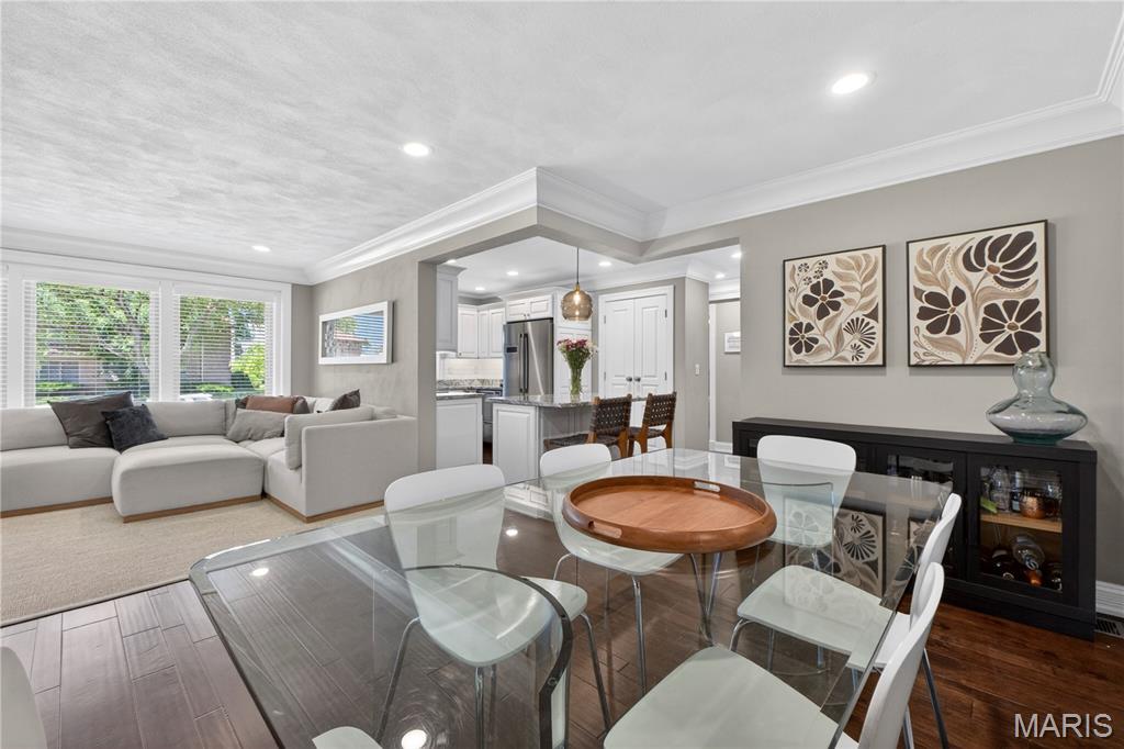4 Delcrest Court Unit: 101