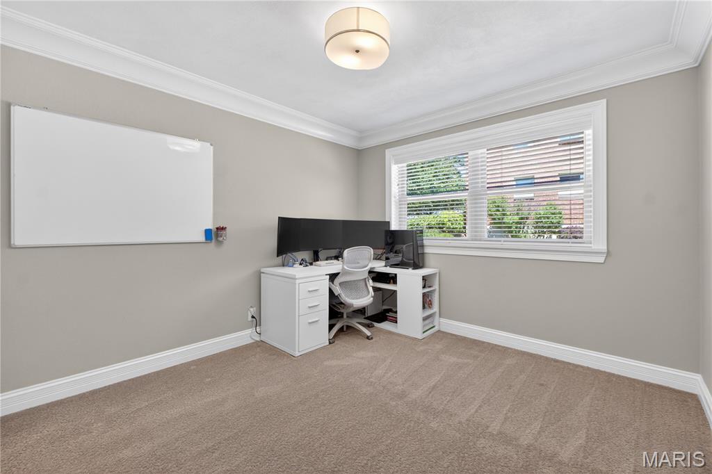4 Delcrest Court Unit: 101