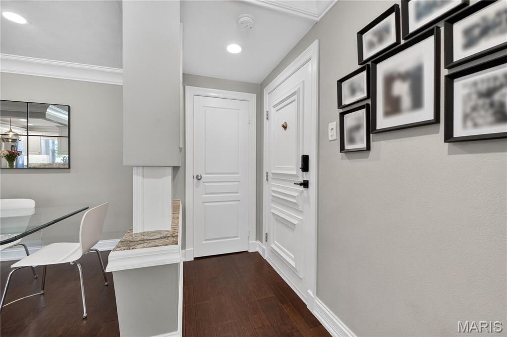 4 Delcrest Court Unit: 101