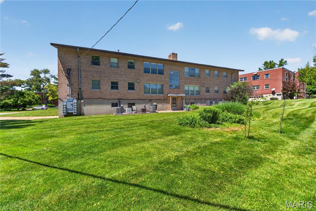 4 Delcrest Court Unit: 101