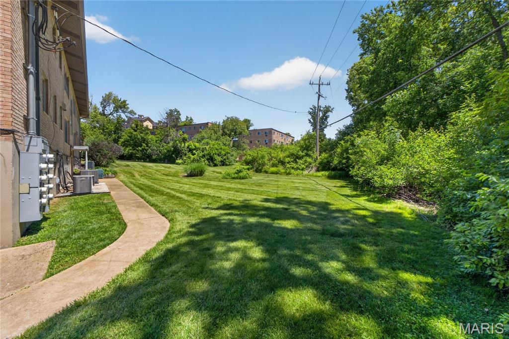 4 Delcrest Court Unit: 101
