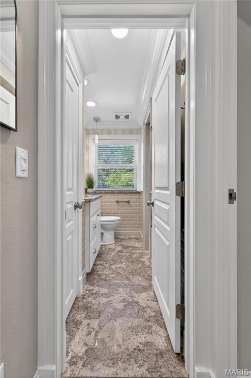 4 Delcrest Court Unit: 101