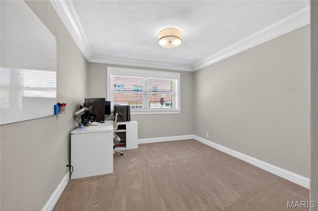 4 Delcrest Court Unit: 101