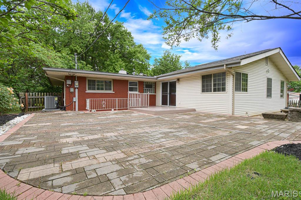 819 Renee Lane