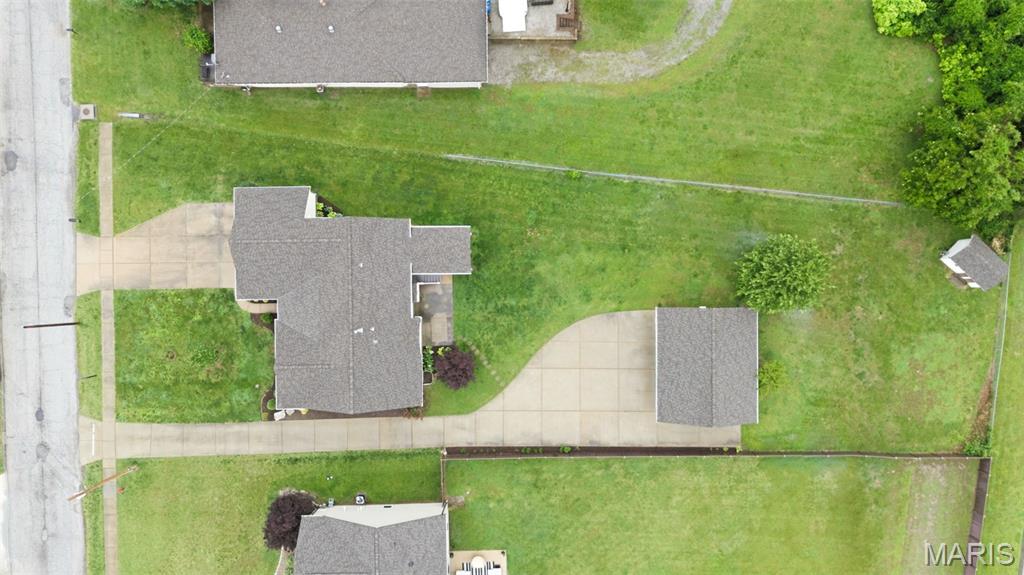 1676 W Highview Drive