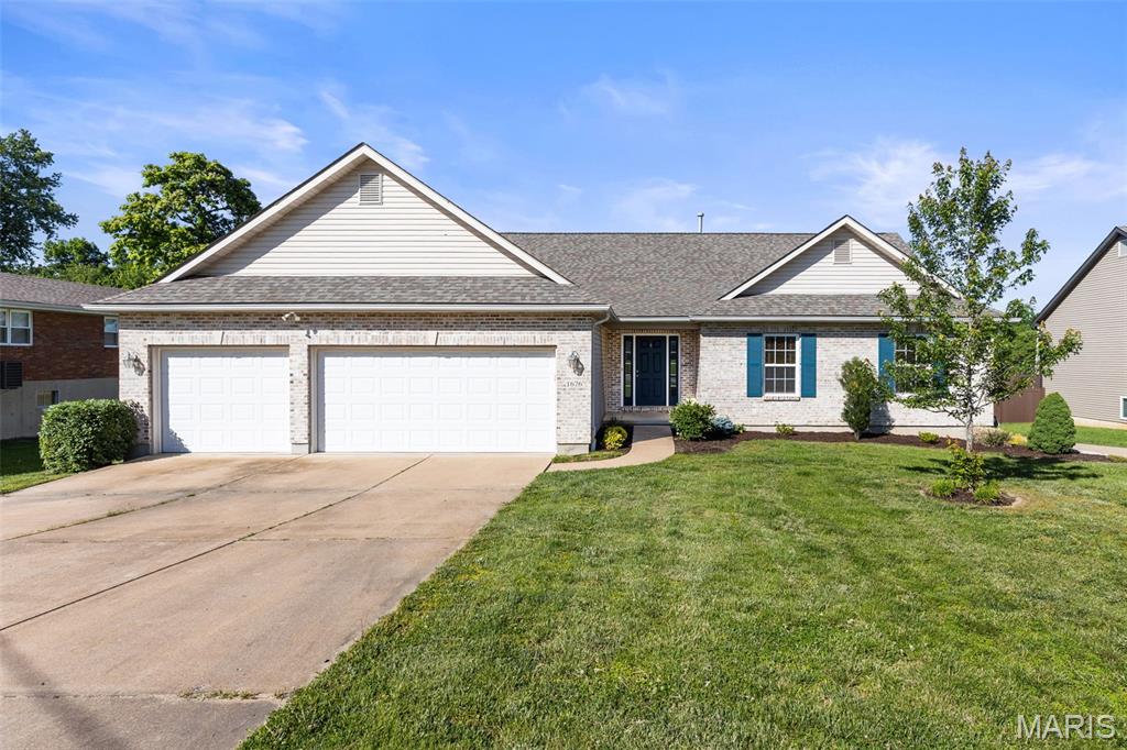 1676 W Highview Drive