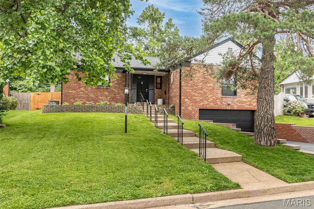 712 Francis Place
