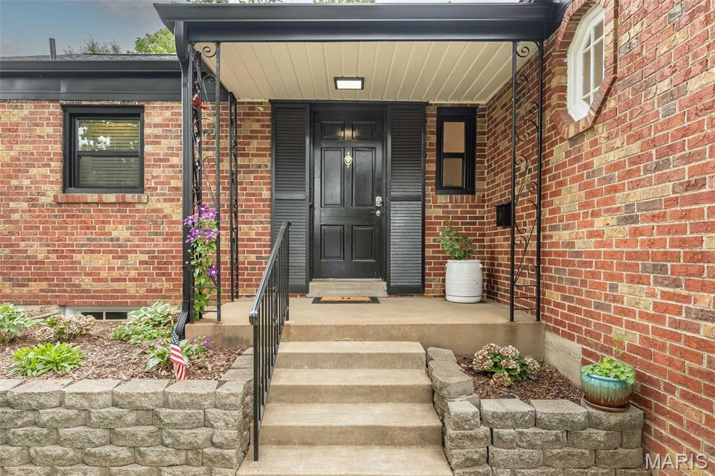 712 Francis Place