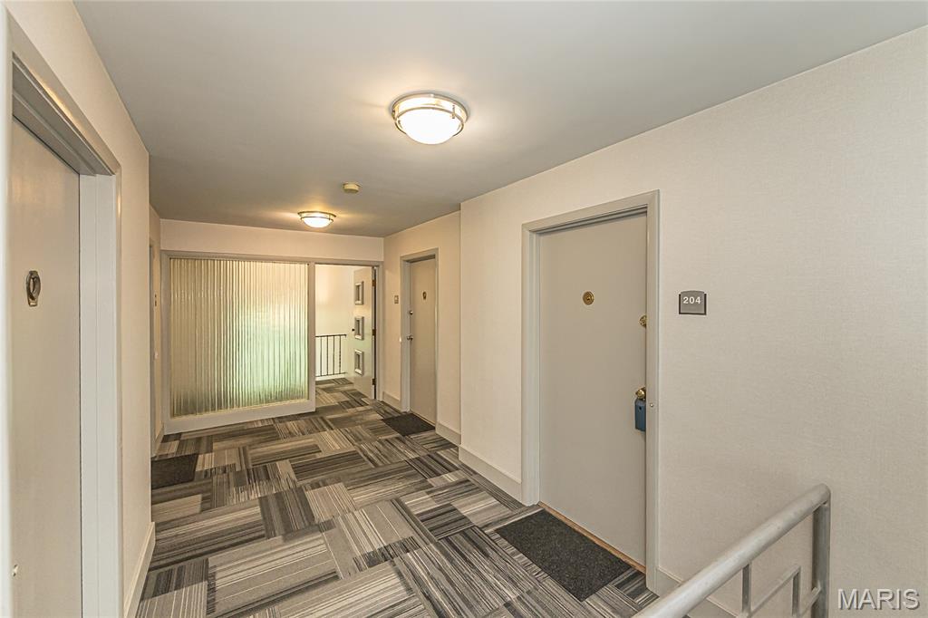 5 Delcrest Court Unit: 204