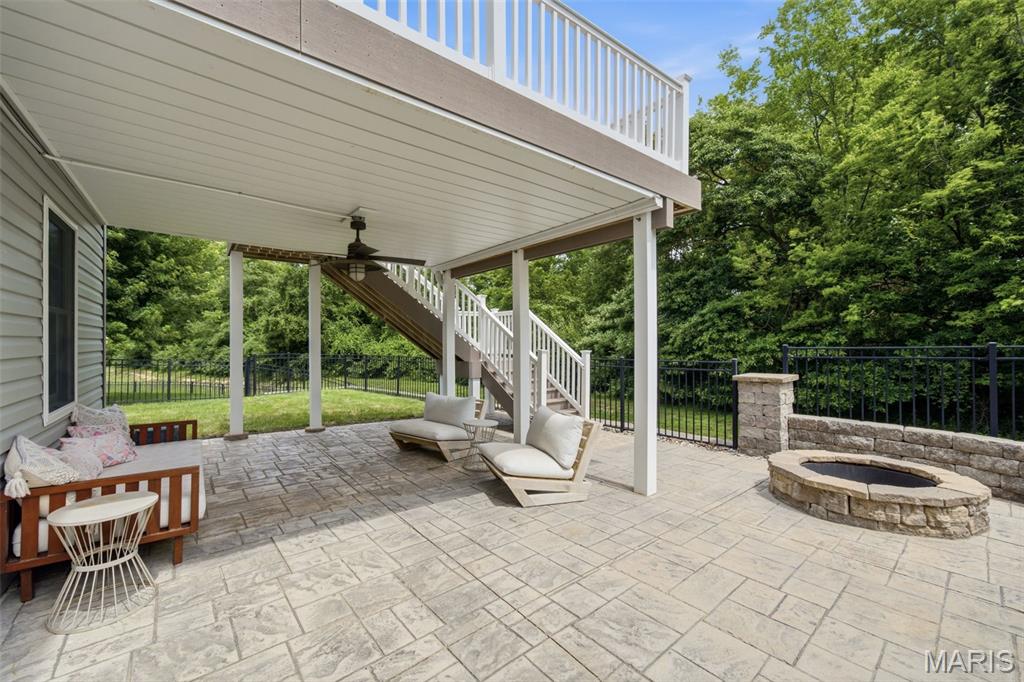327 Madeira Court