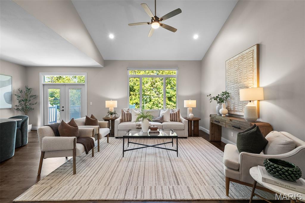 327 Madeira Court