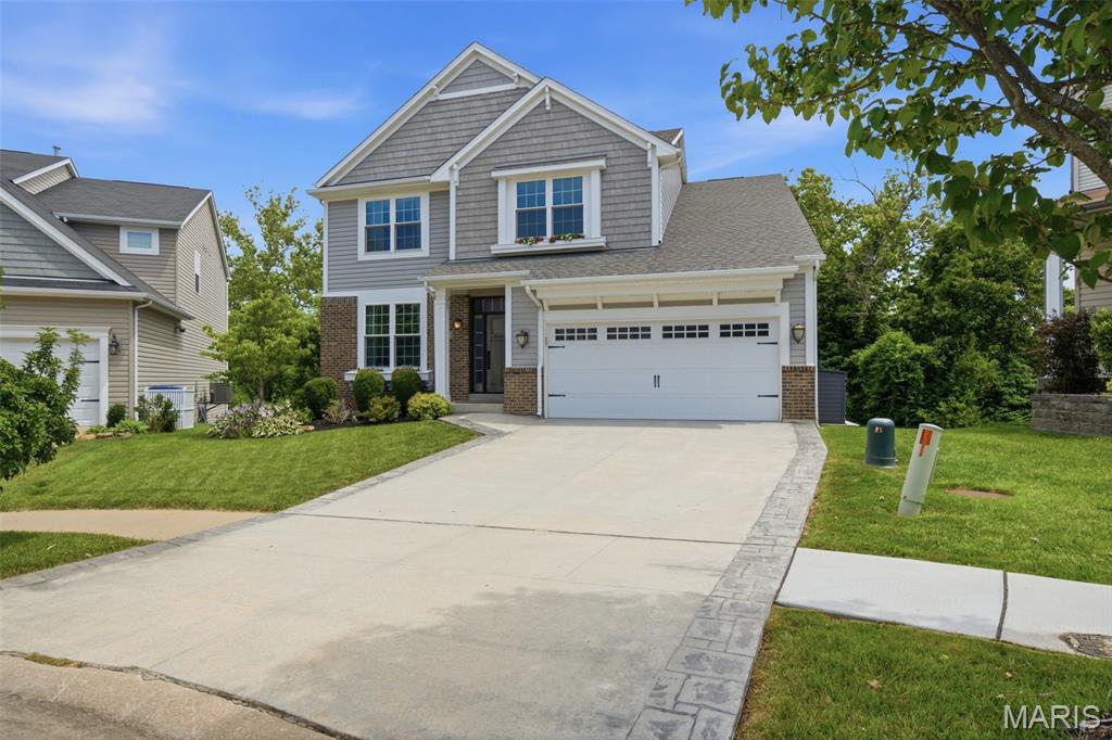 327 Madeira Court