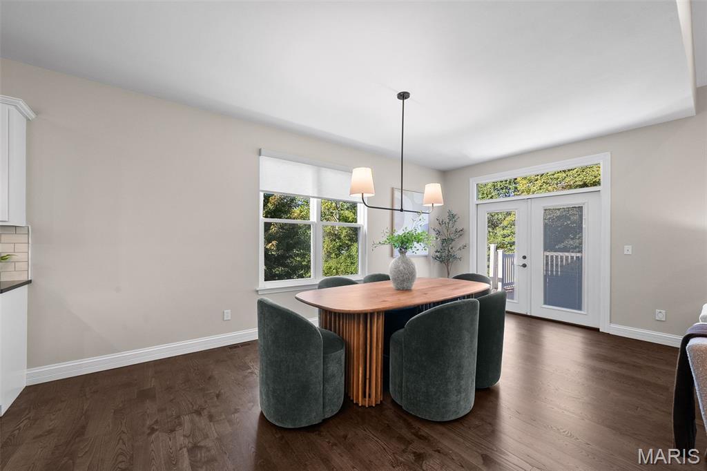 327 Madeira Court