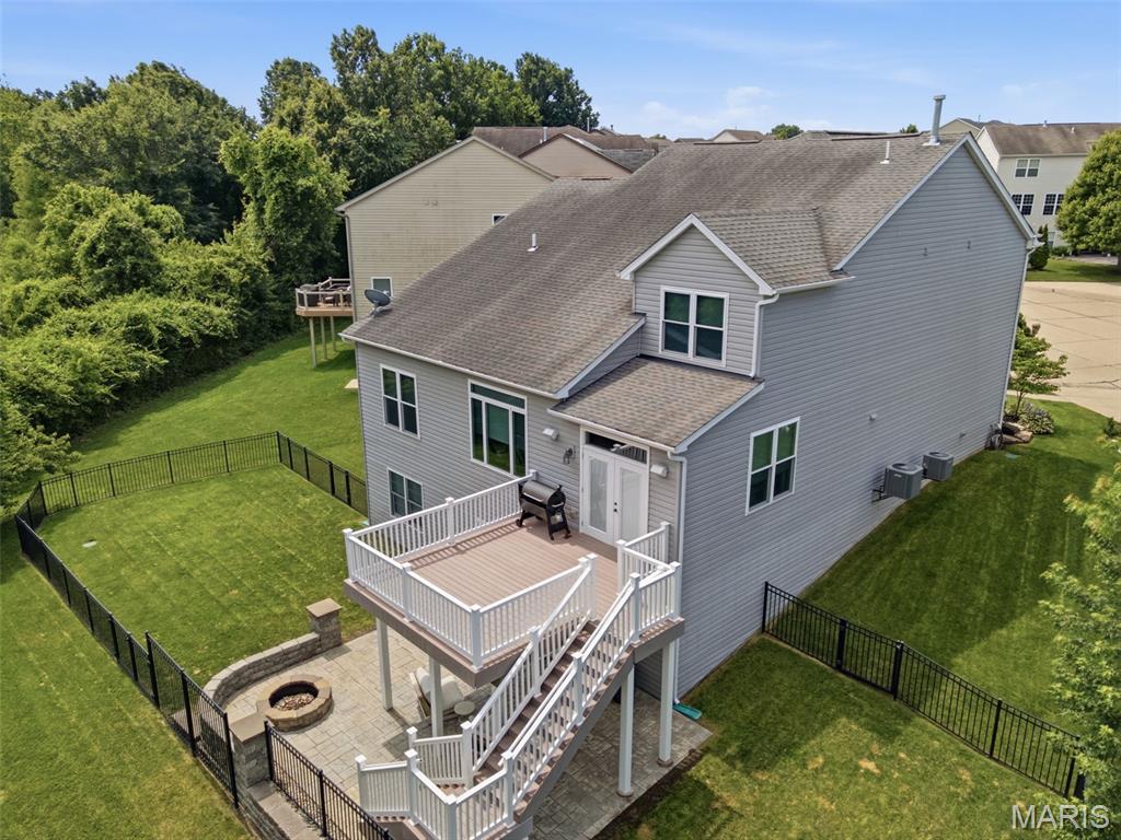 327 Madeira Court