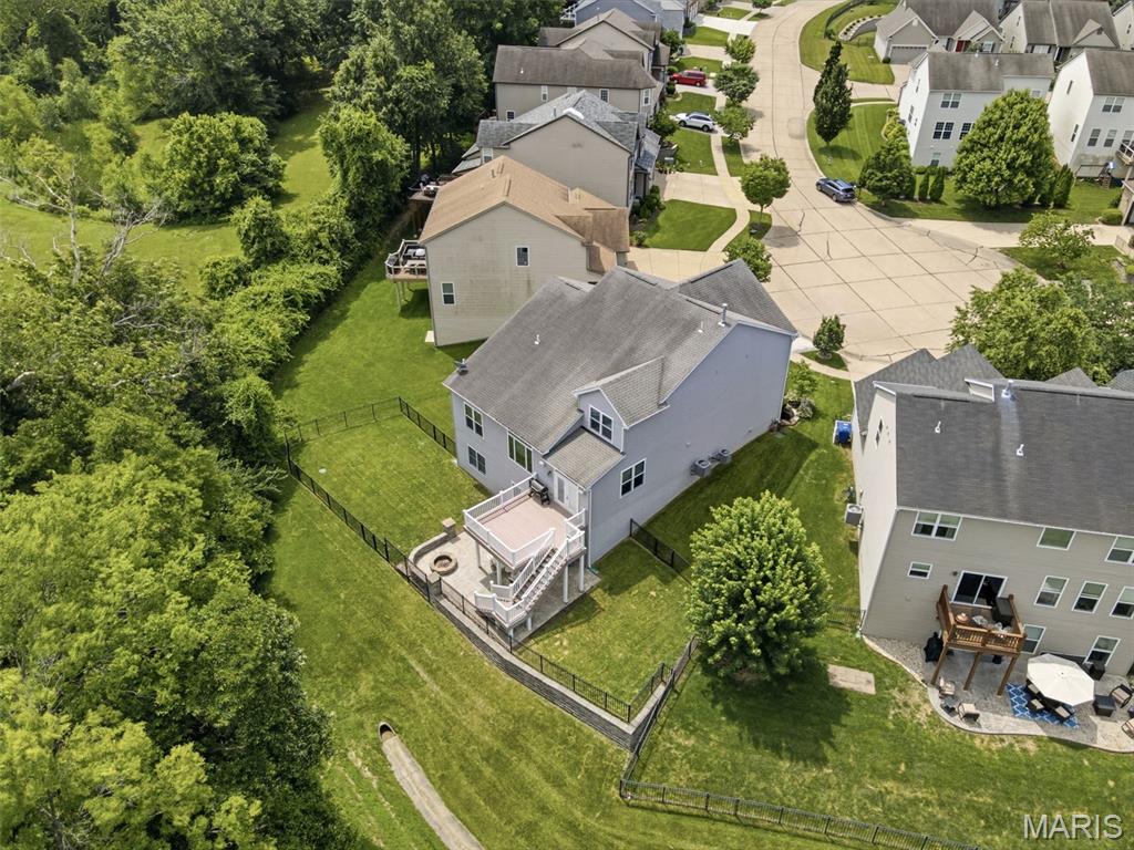 327 Madeira Court