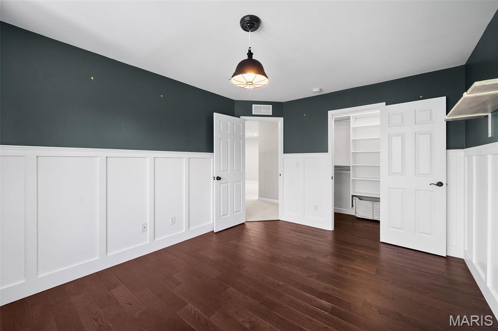 327 Madeira Court