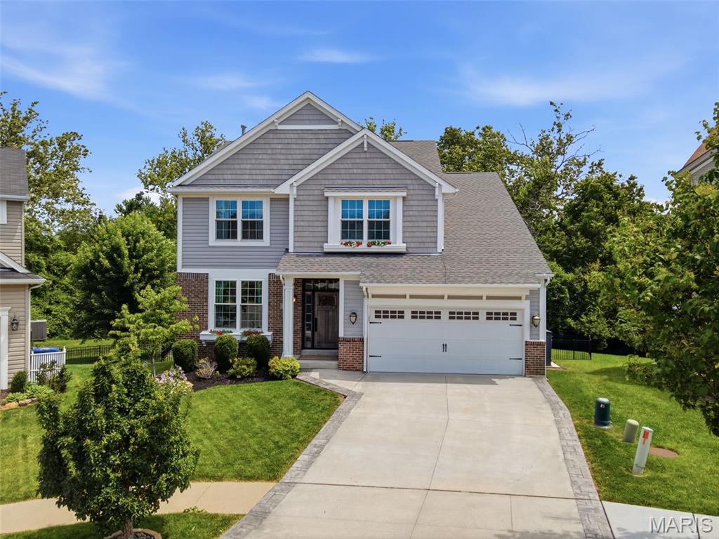 327 Madeira Court