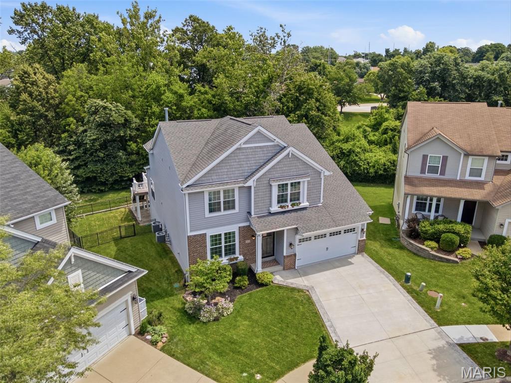 327 Madeira Court