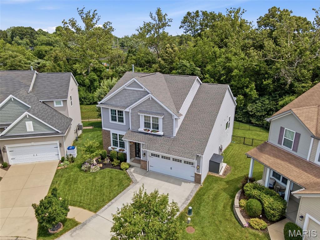 327 Madeira Court