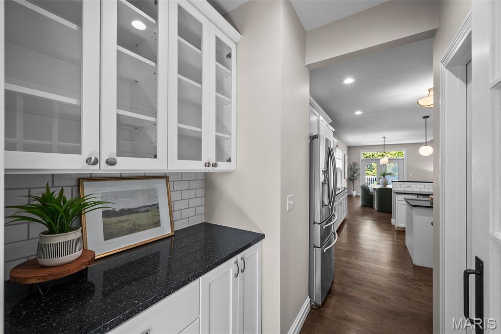 327 Madeira Court