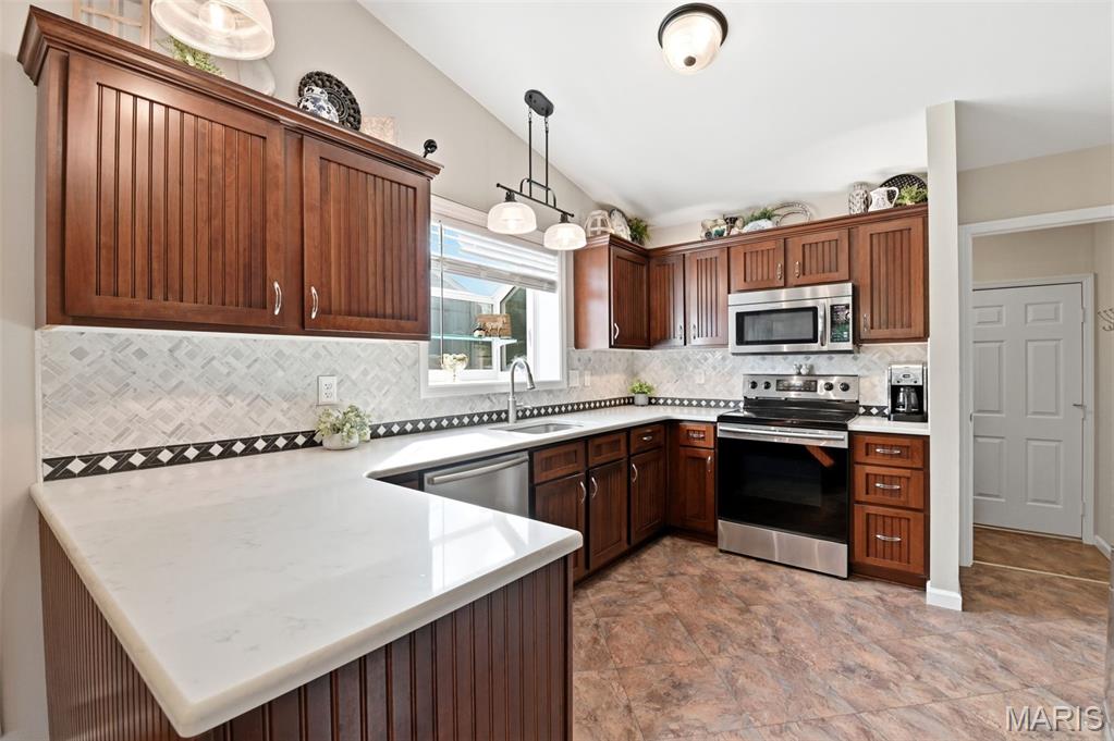 4 Cambourne Court