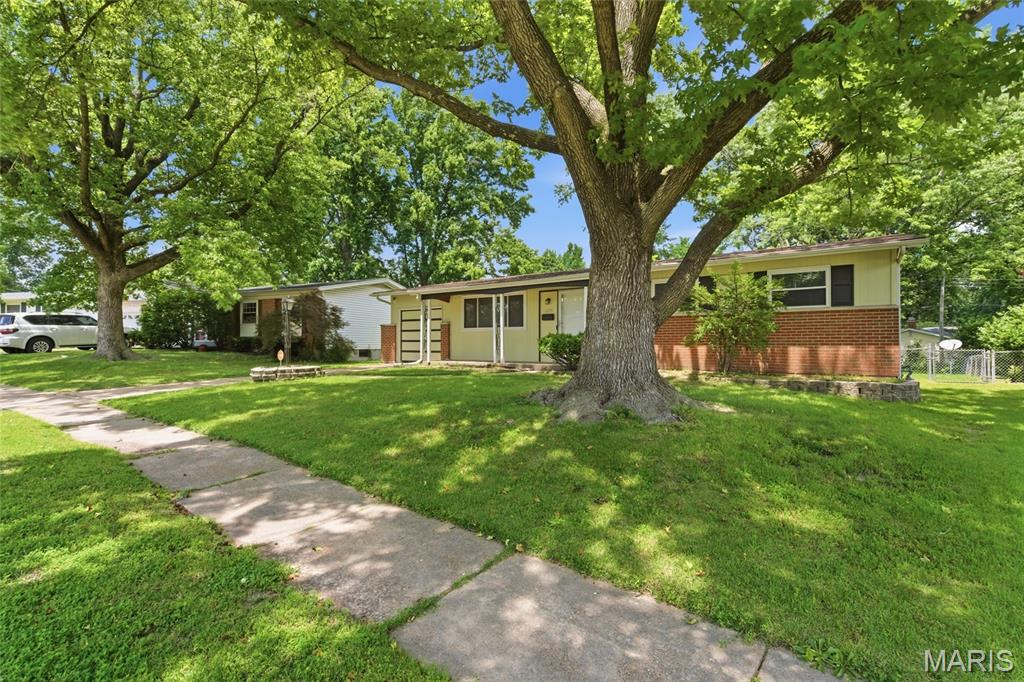 1395 Redbird Drive