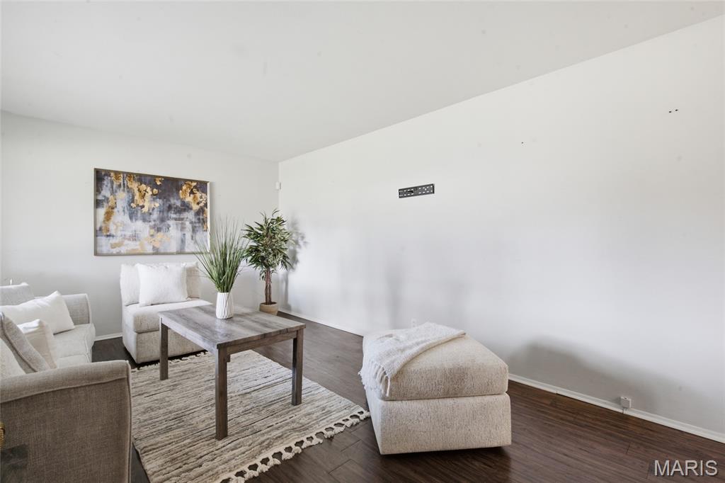 1395 Redbird Drive