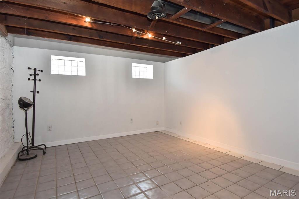 2350 S 10th Street Unit: REAR