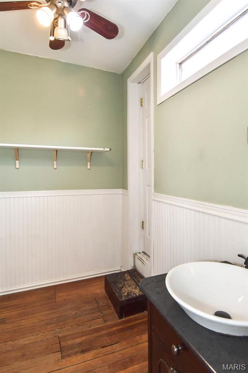 2350 S 10th Street Unit: REAR