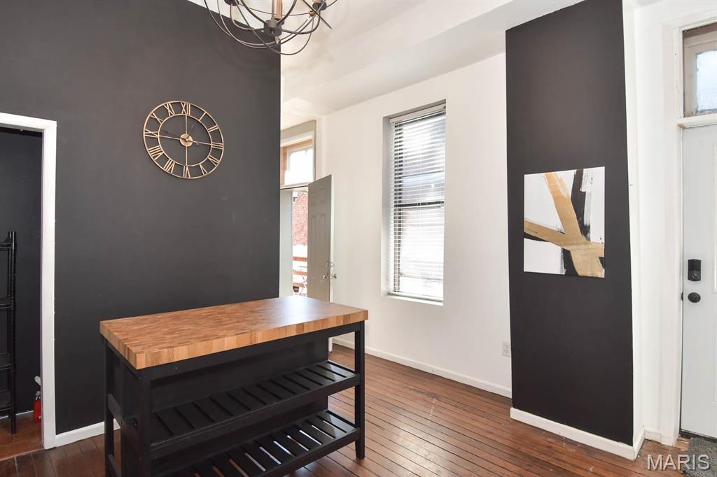 2350 S 10th Street Unit: REAR