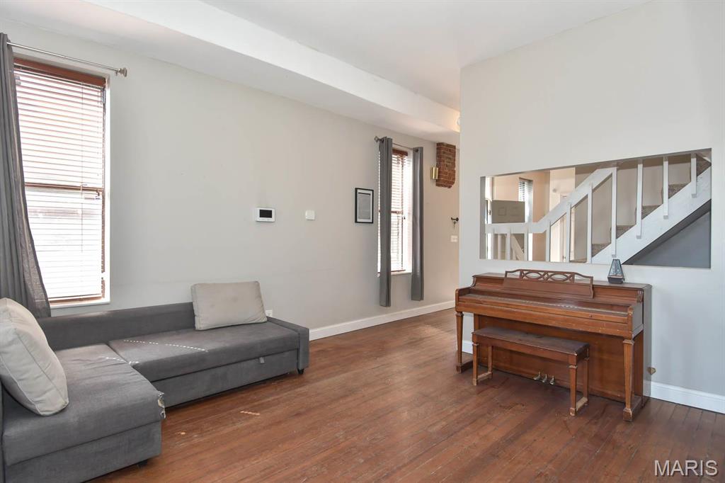 2350 S 10th Street Unit: REAR