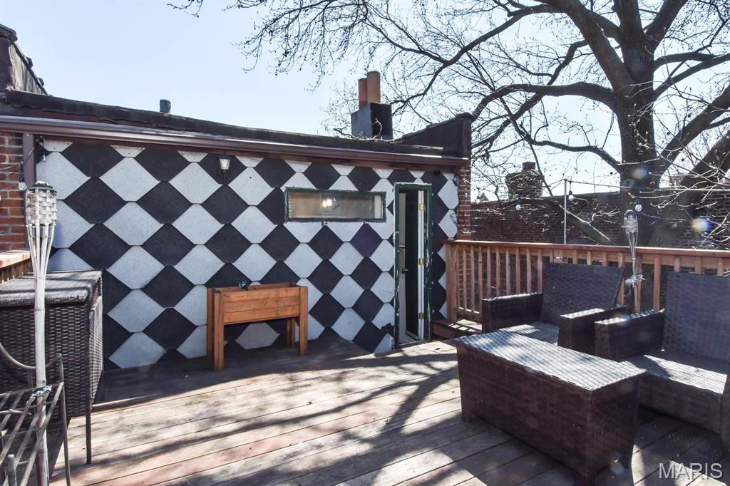2350 S 10th Street Unit: REAR
