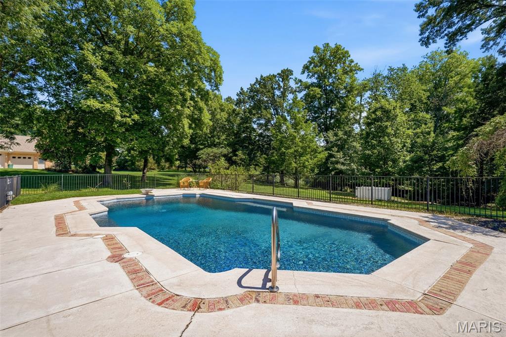 12 Rolling Rock Lane