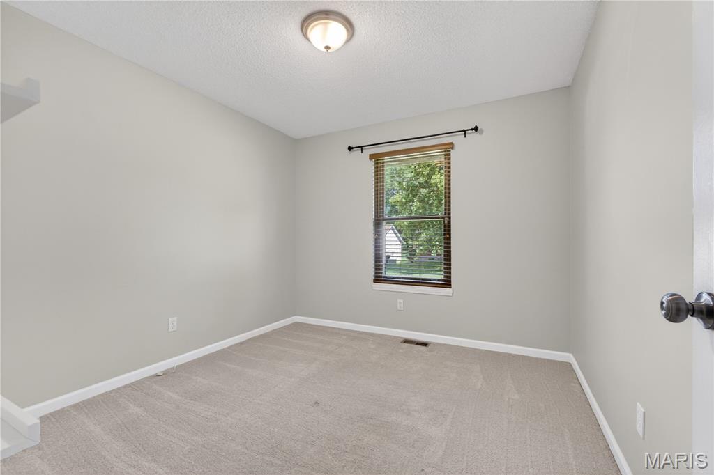 18 Eagle Chase Court