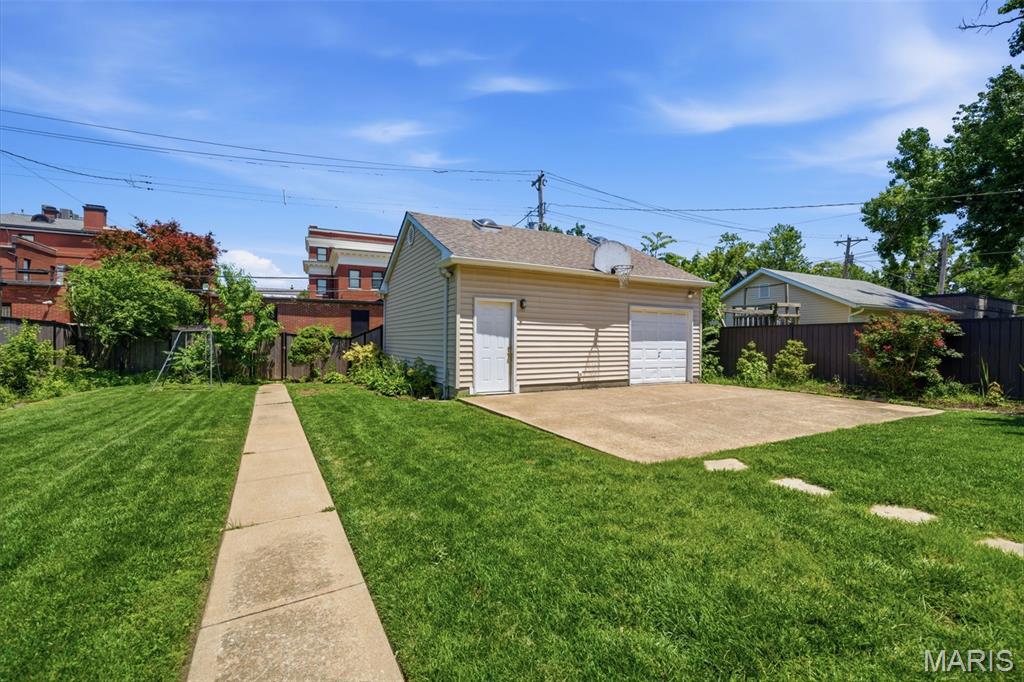 4917 Pershing Place