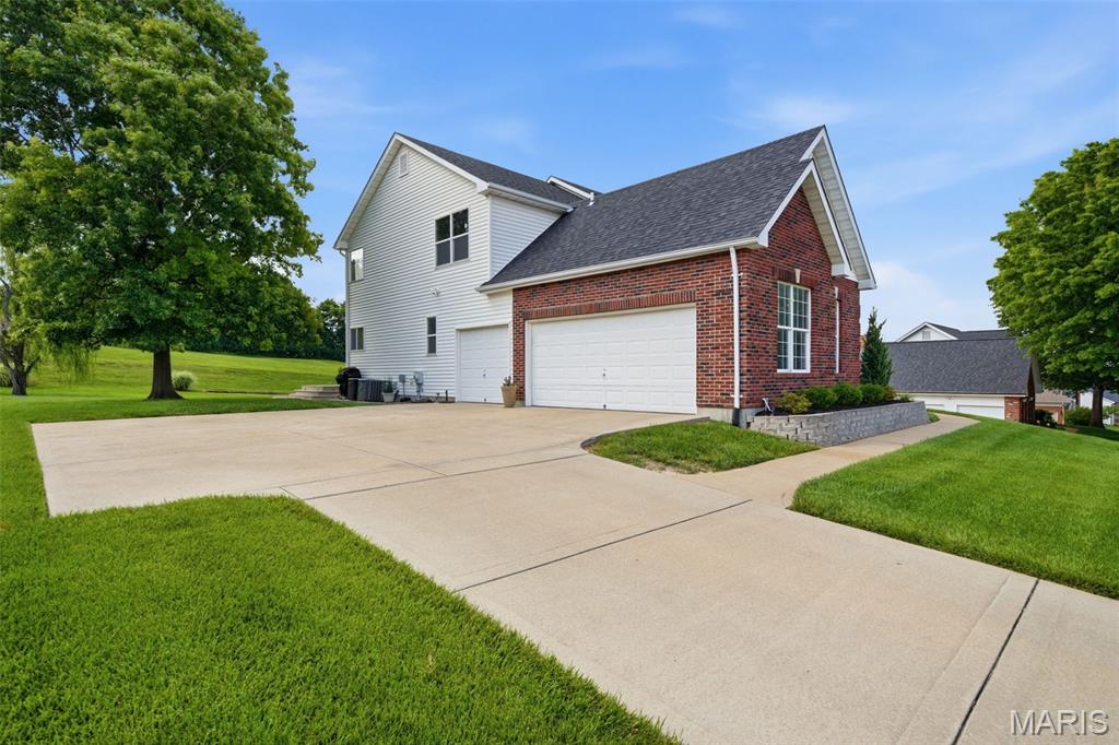 444 Eagle Pointe Landing Drive
