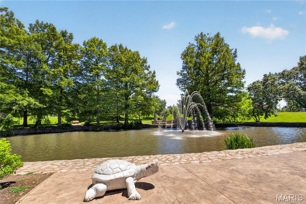 827 Westwood Drive Unit: 2E
