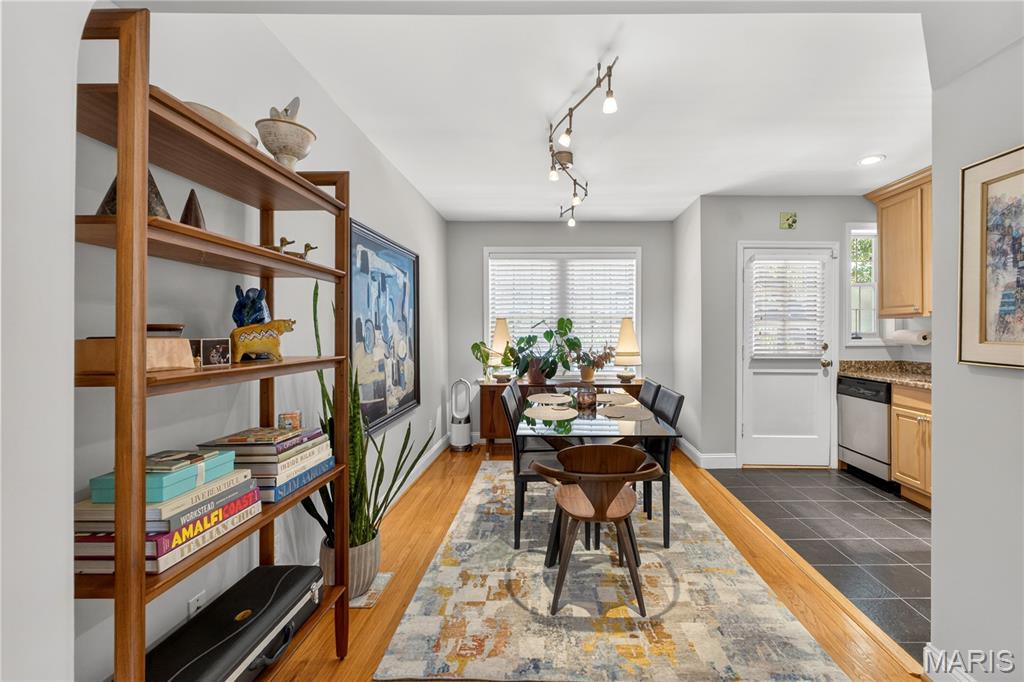 827 Westwood Drive Unit: 2E