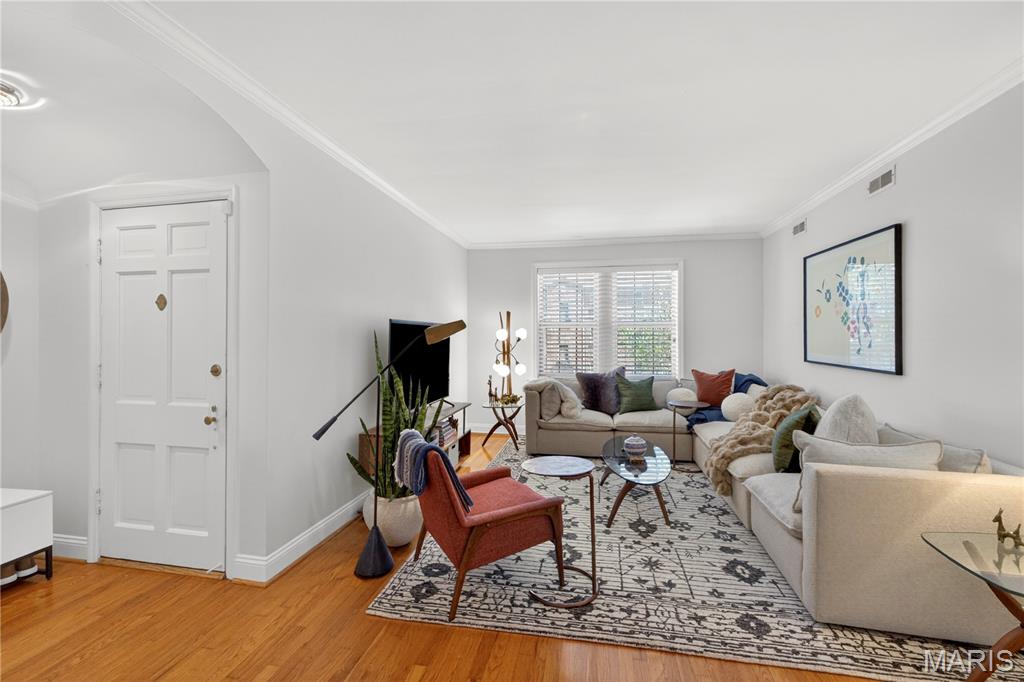 827 Westwood Drive Unit: 2E