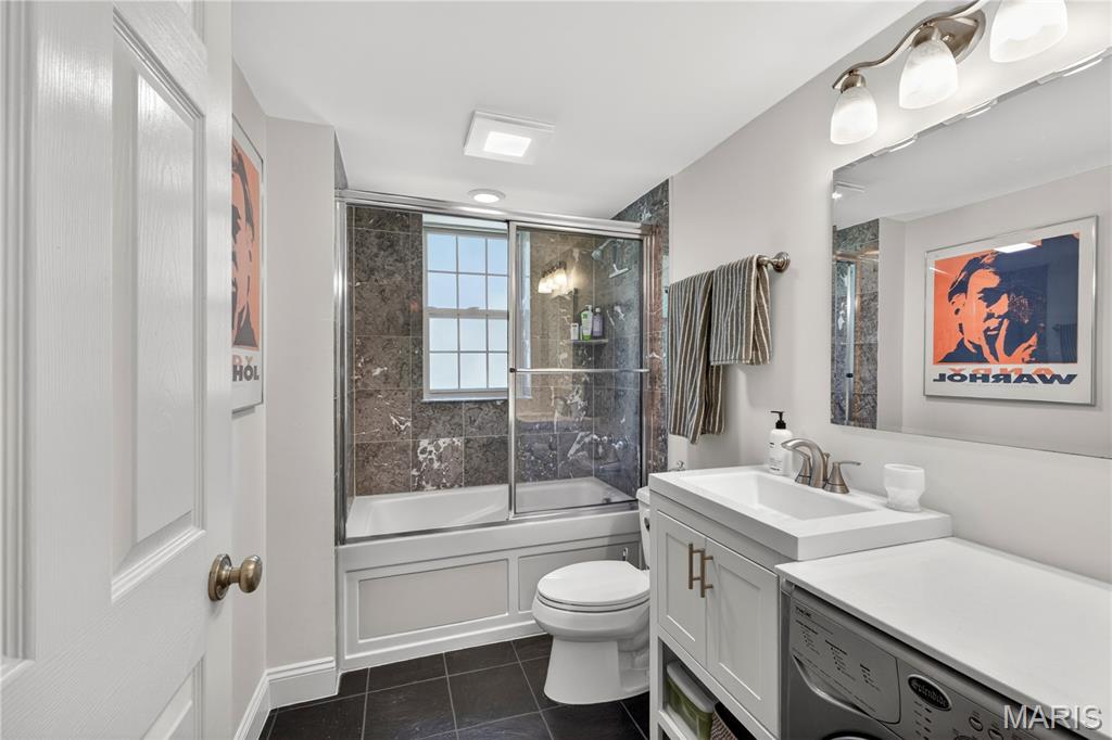 827 Westwood Drive Unit: 2E