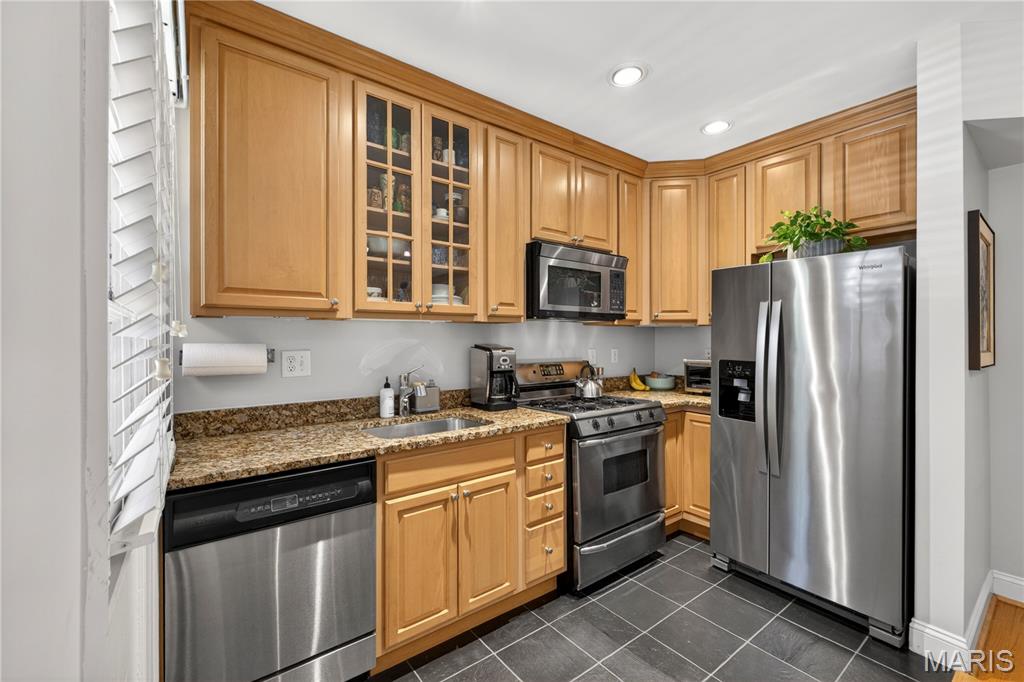 827 Westwood Drive Unit: 2E