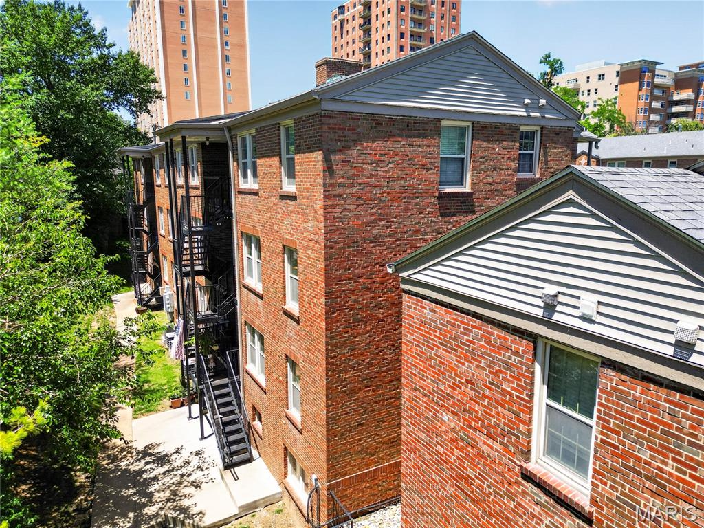 827 Westwood Drive Unit: 2E