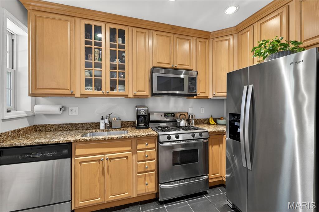 827 Westwood Drive Unit: 2E