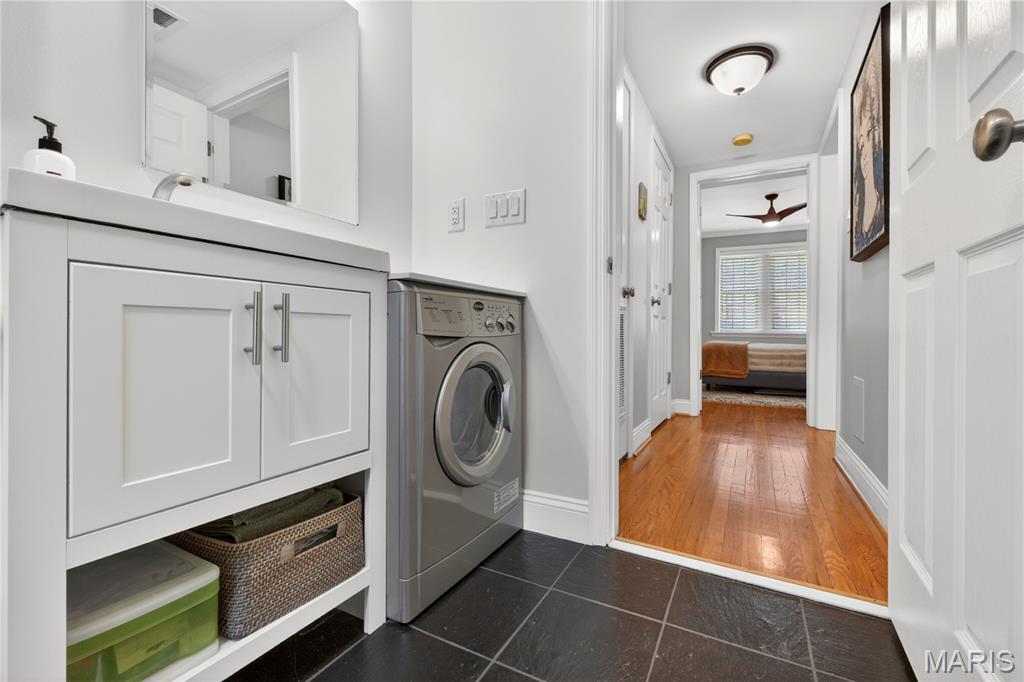827 Westwood Drive Unit: 2E