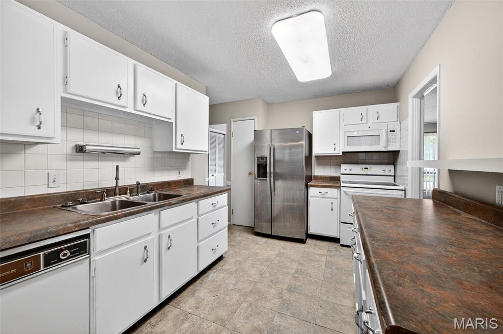 4542 Frederickton Court