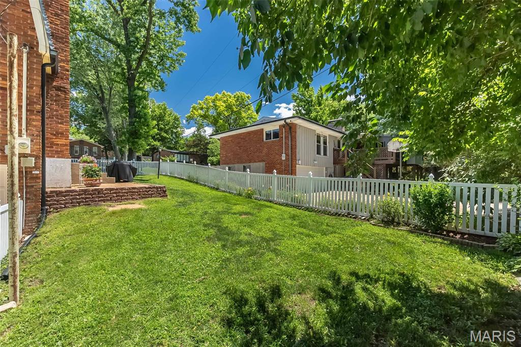 9822 Meadowfern Drive