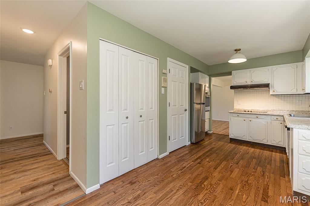 9822 Meadowfern Drive